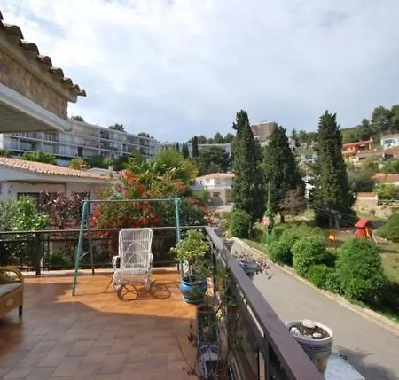 Sant Eloi Sleeps 4
