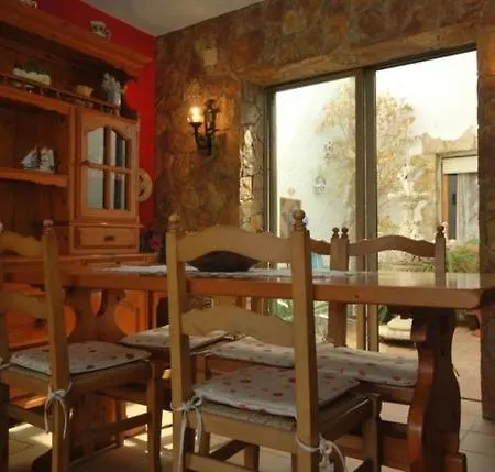Vila Sant Eloi Sleeps 4