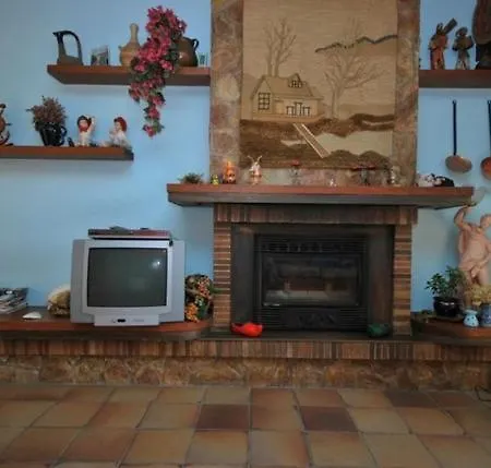 Sant Eloi Sleeps 4